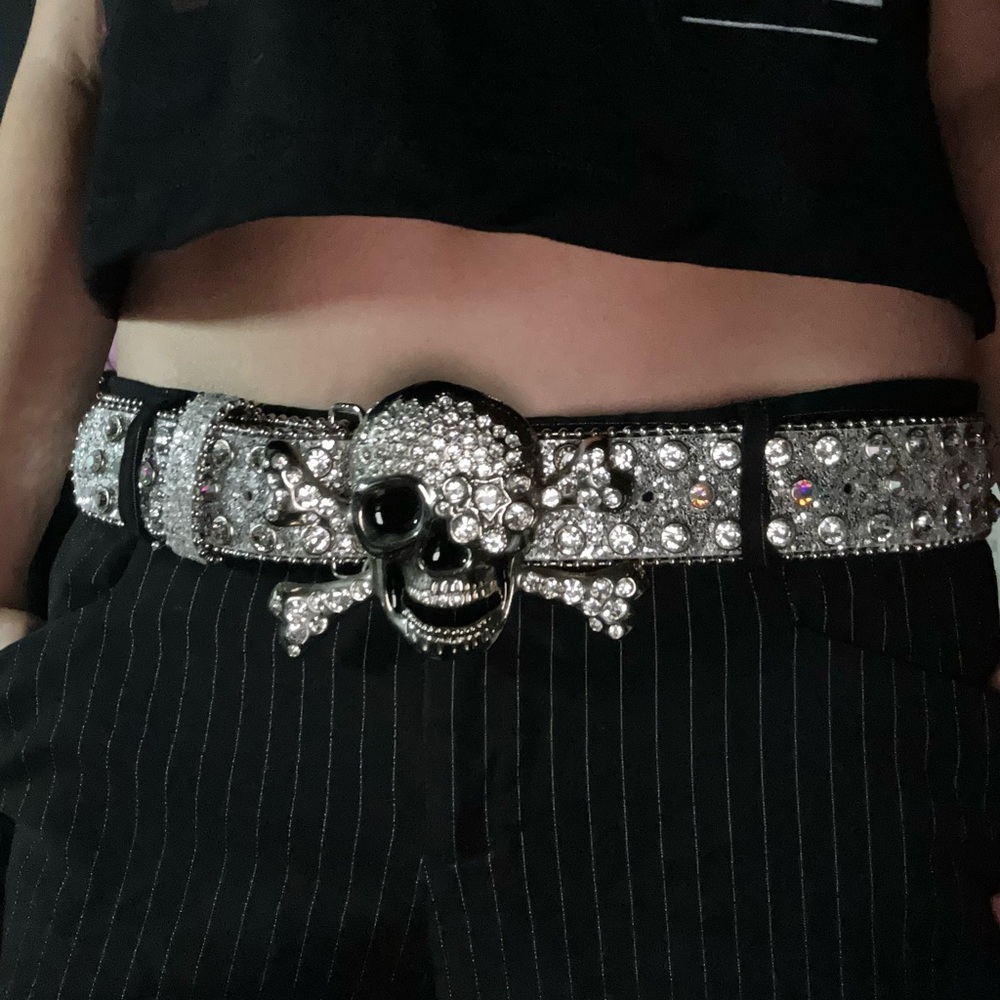 Beautiful silver iridescent rhinestone skull crossbones belt